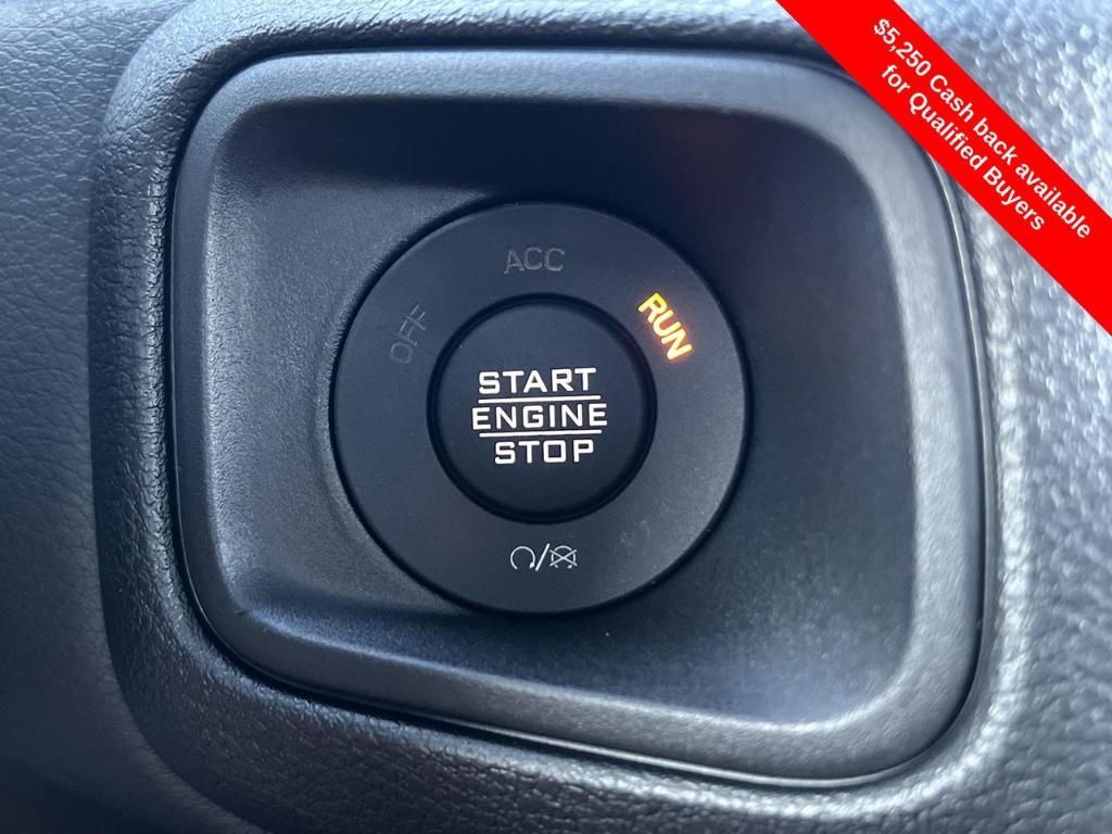 new 2025 Jeep Gladiator car, priced at $40,847