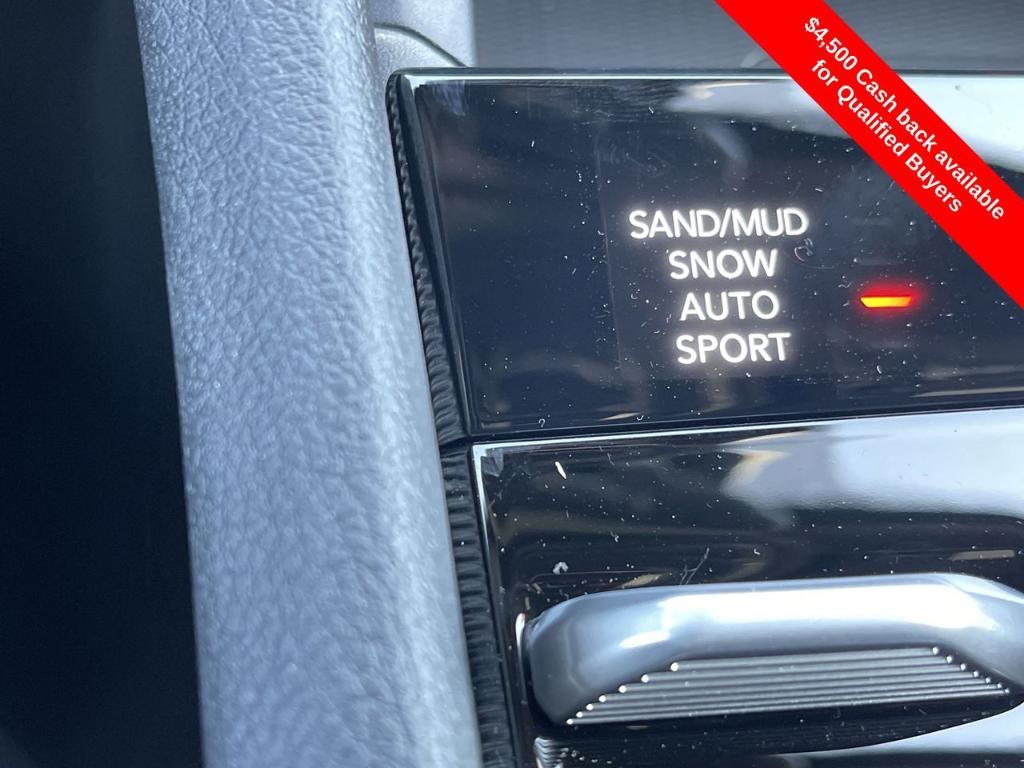 new 2025 Jeep Grand Cherokee L car, priced at $48,270