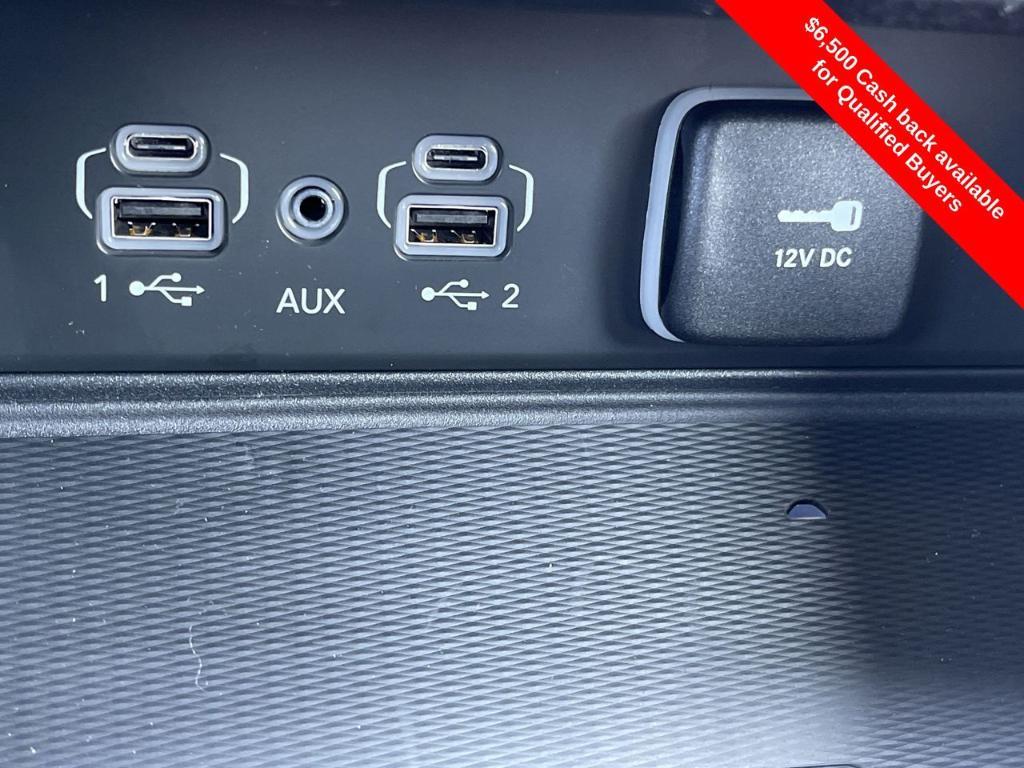 new 2025 Jeep Grand Cherokee L car, priced at $46,270