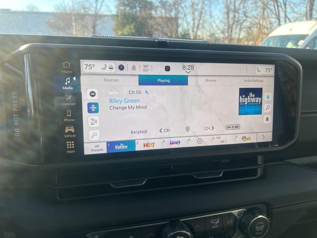 new 2026 Jeep Gladiator car, priced at $46,363