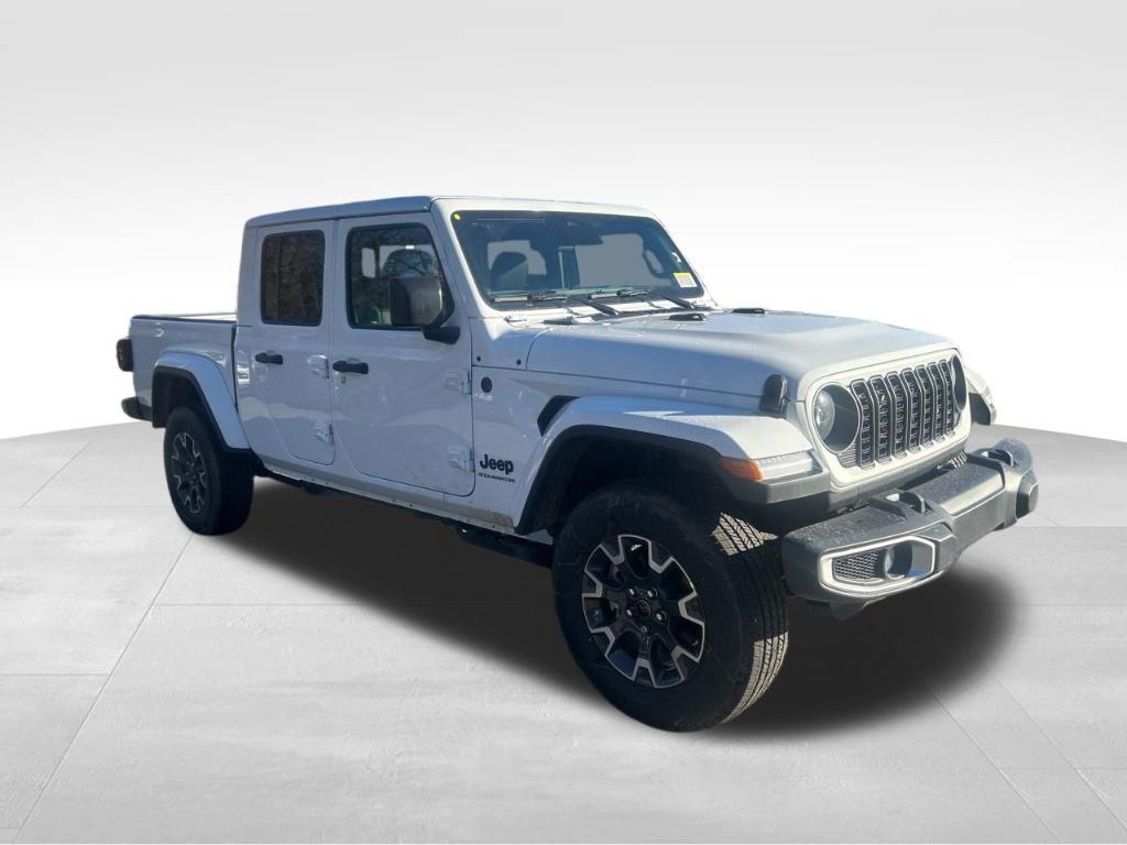 new 2026 Jeep Gladiator car, priced at $46,363