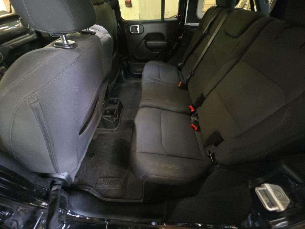 used 2022 Jeep Wrangler Unlimited car, priced at $27,586