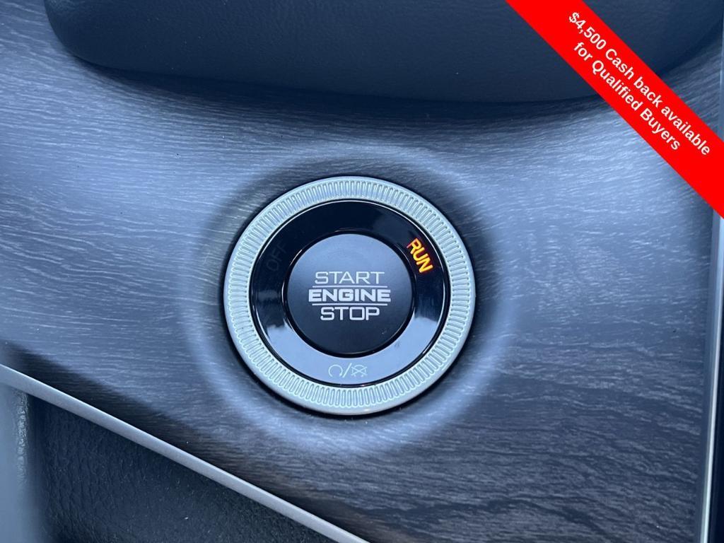 new 2025 Jeep Grand Cherokee L car, priced at $46,757