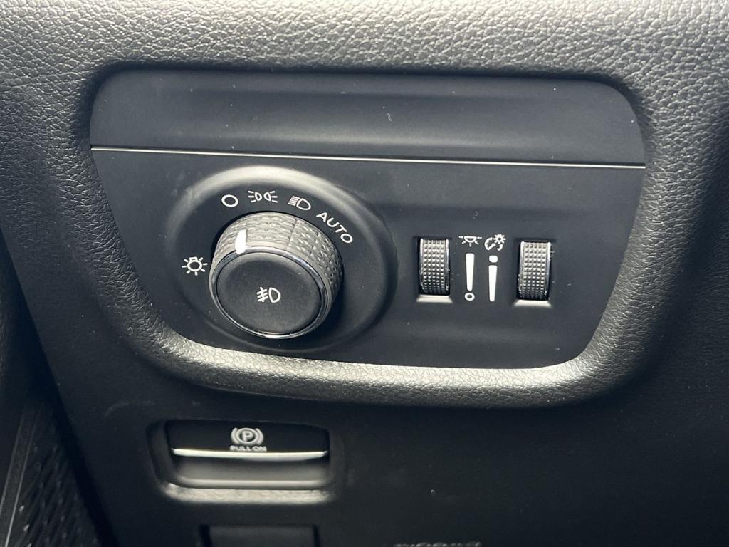 new 2025 Jeep Grand Cherokee L car, priced at $44,757