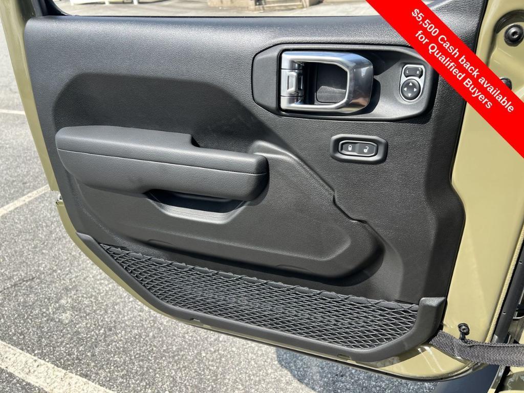 new 2025 Jeep Gladiator car, priced at $48,464