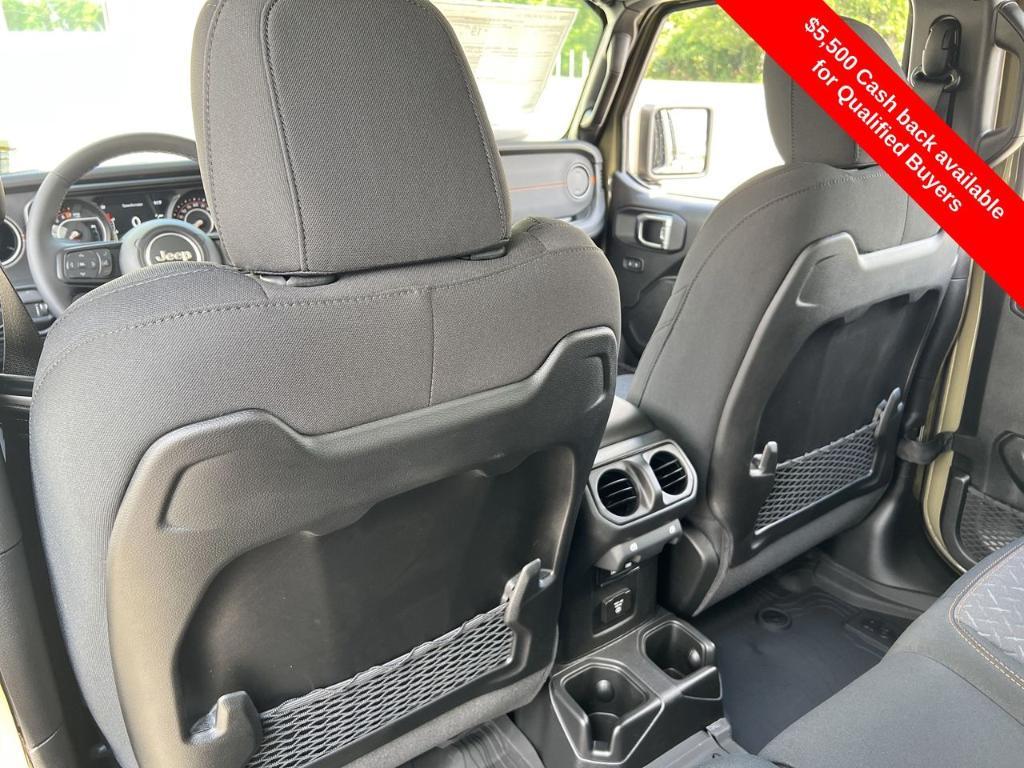new 2025 Jeep Gladiator car, priced at $48,464