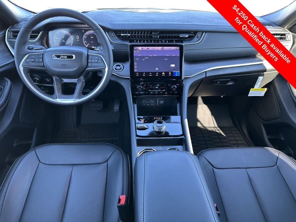 new 2025 Jeep Grand Cherokee car, priced at $45,541