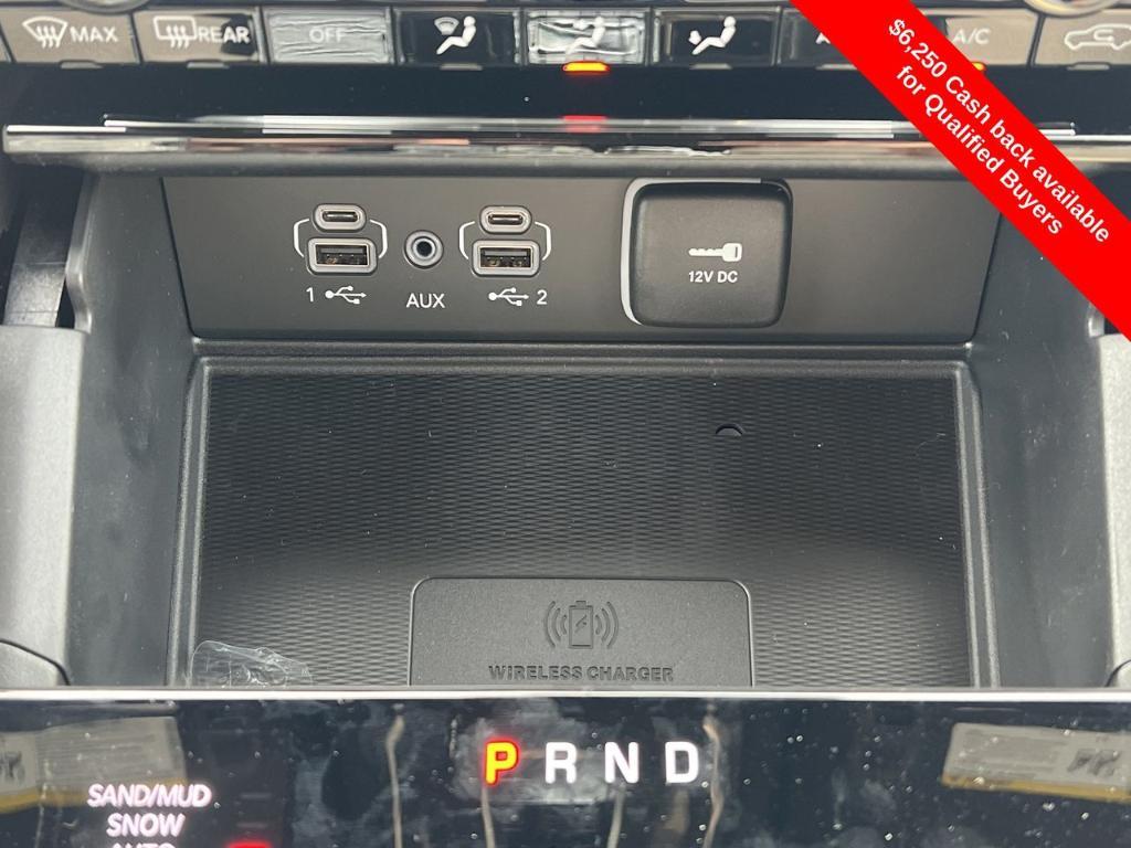 new 2025 Jeep Grand Cherokee car, priced at $45,817