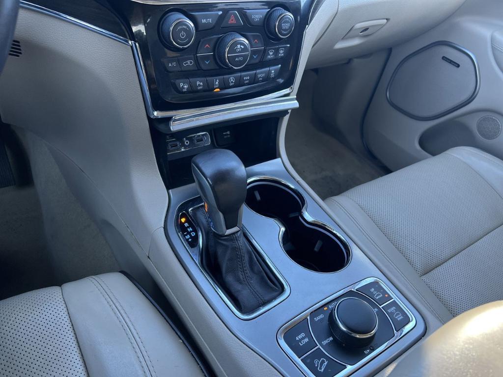 used 2020 Jeep Grand Cherokee car, priced at $19,200