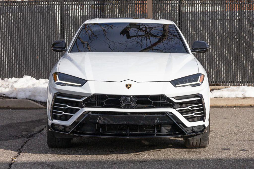 used 2022 Lamborghini Urus car, priced at $204,999