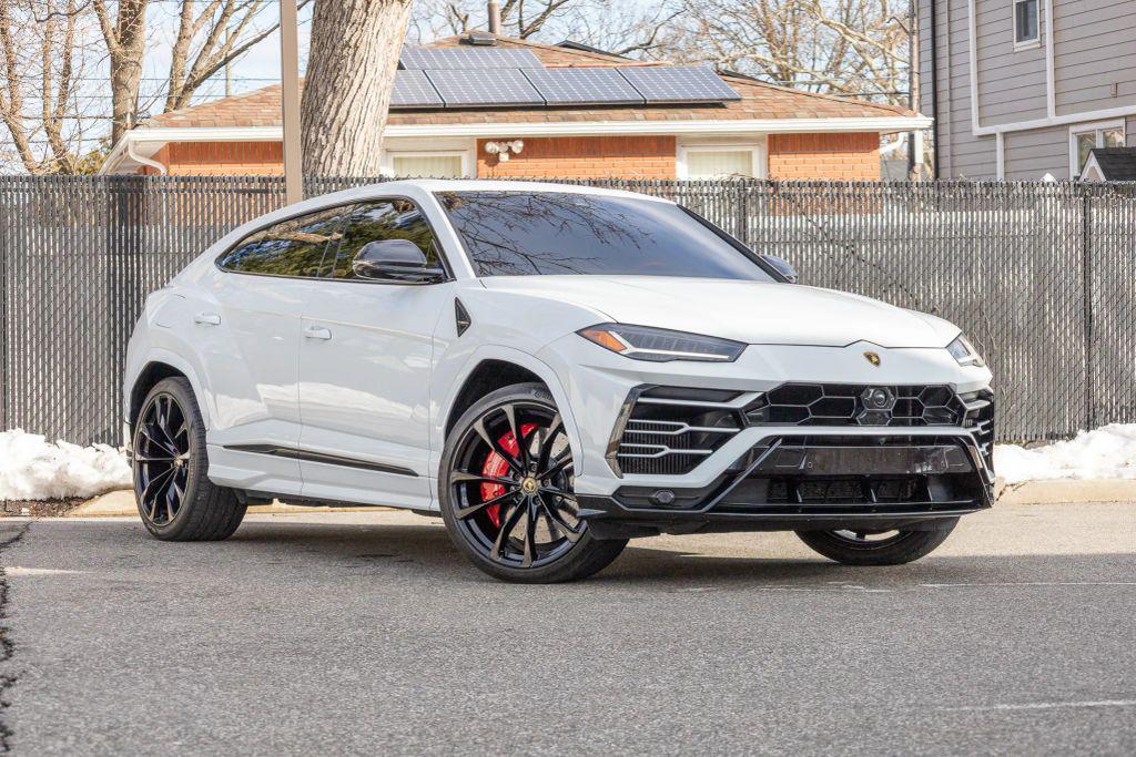 used 2022 Lamborghini Urus car, priced at $204,999