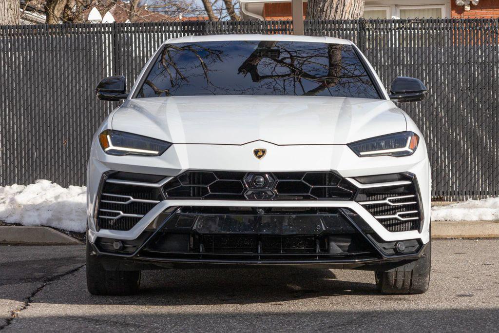 used 2022 Lamborghini Urus car, priced at $204,999