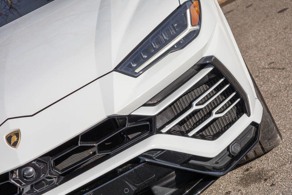 used 2022 Lamborghini Urus car, priced at $204,999