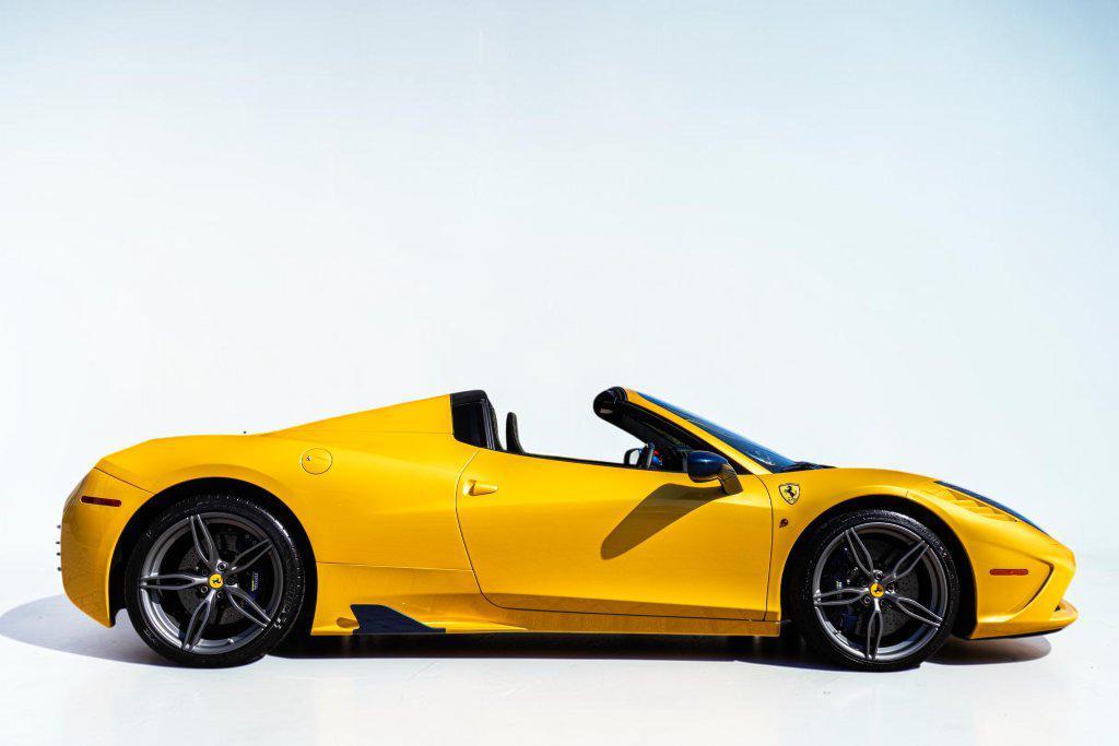 Ferrari 458 view 3