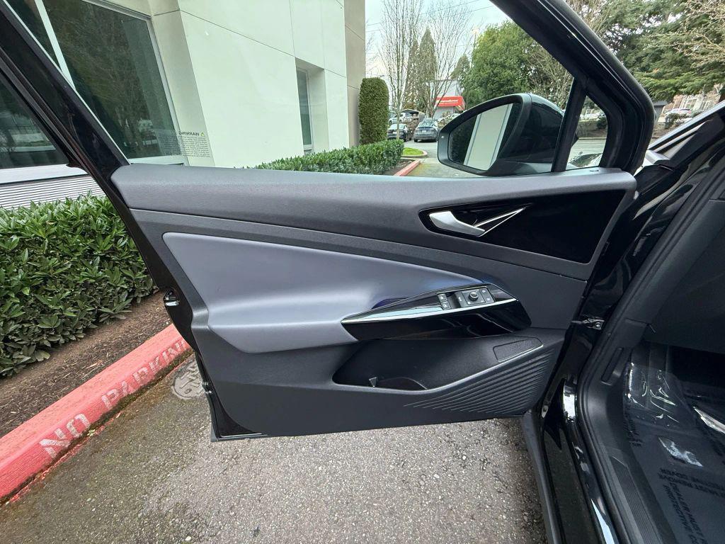 used 2022 Volkswagen ID.4 car, priced at $16,480
