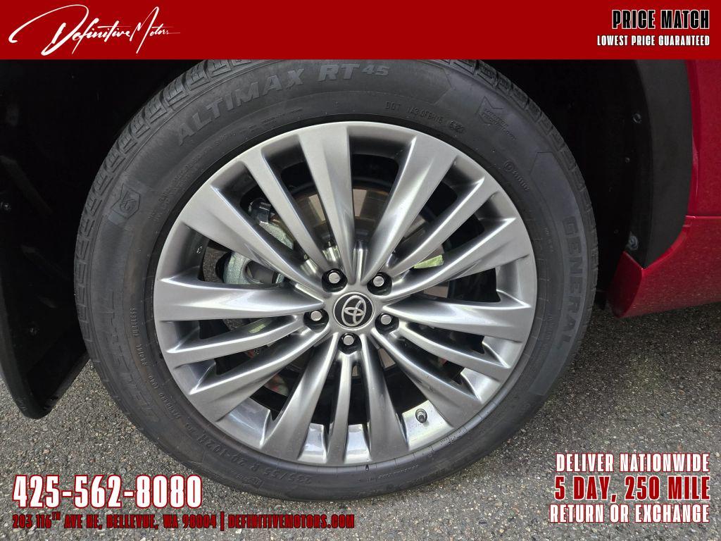 used 2021 Toyota Highlander Hybrid car, priced at $39,880