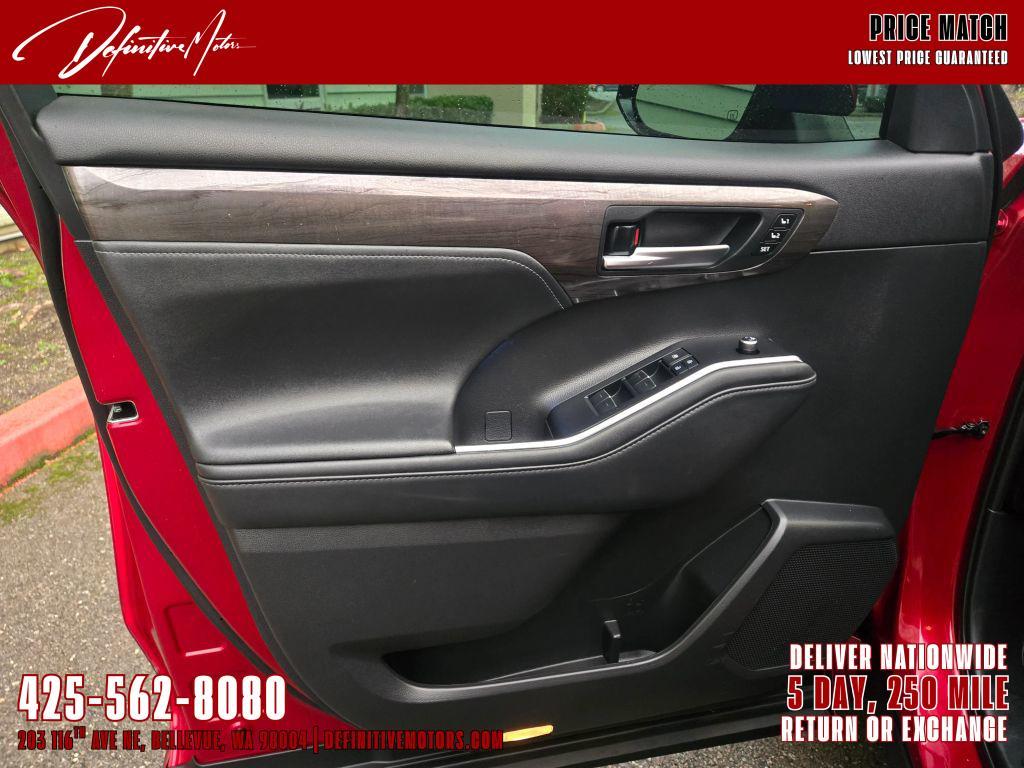 used 2021 Toyota Highlander Hybrid car, priced at $39,880