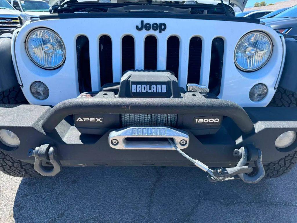 used 2015 Jeep Wrangler Unlimited car, priced at $16,995