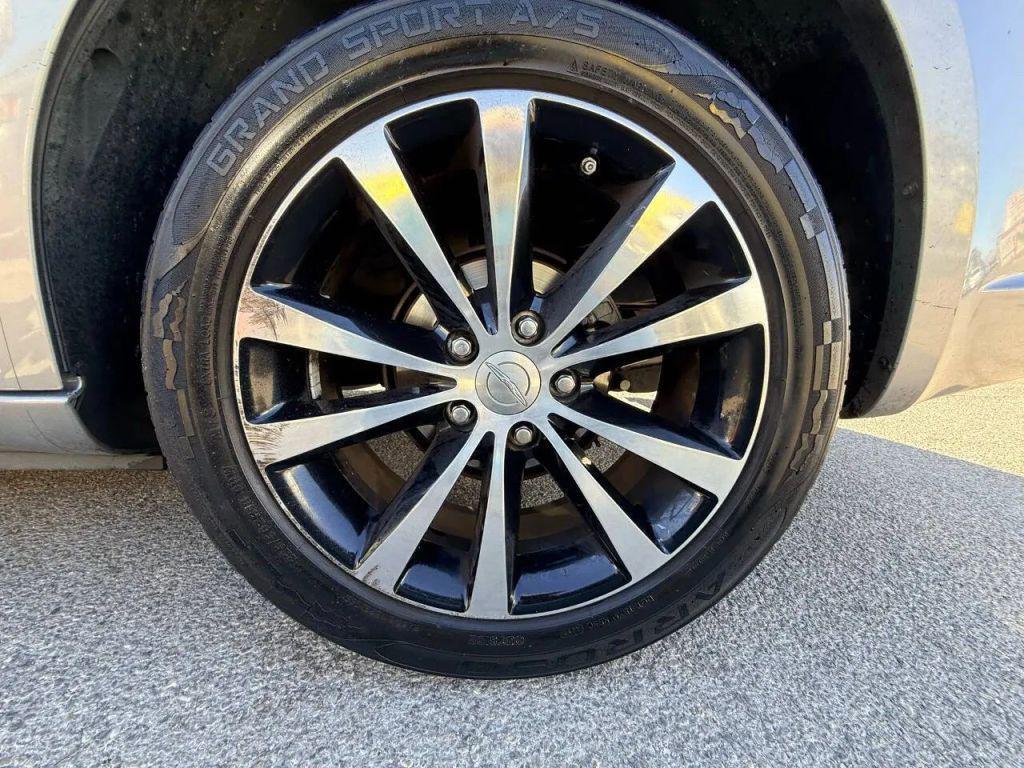 used 2013 Chrysler 200 car, priced at $5,995