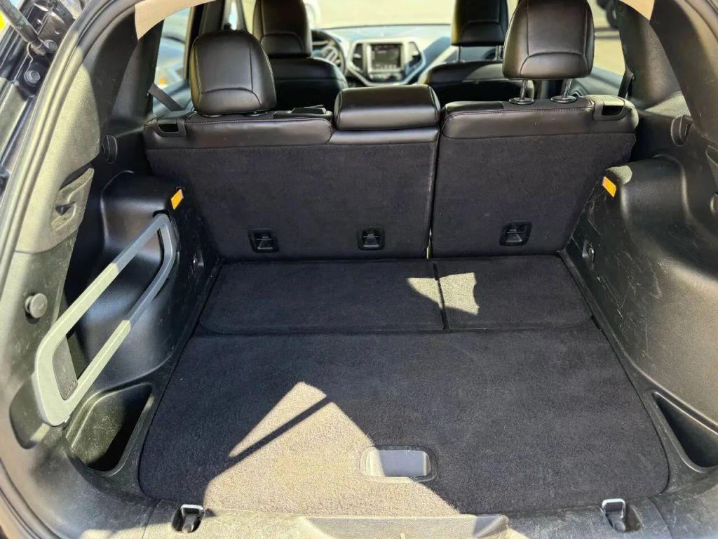 used 2018 Jeep Cherokee car, priced at $12,995