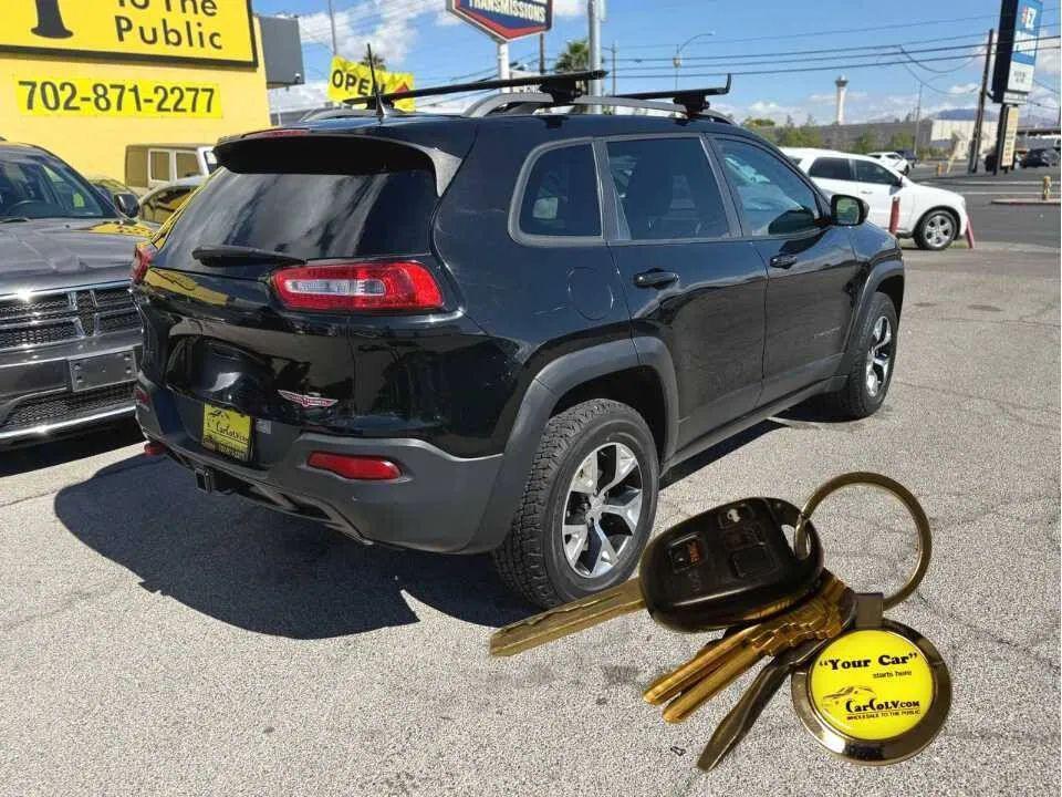 used 2018 Jeep Cherokee car, priced at $12,995