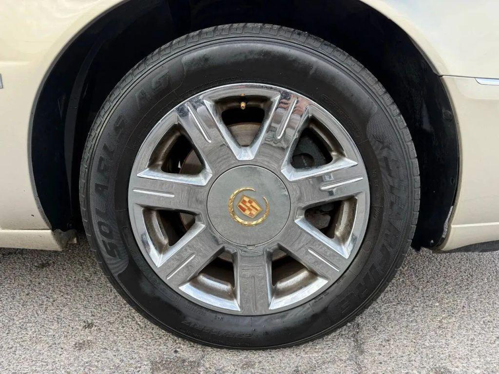 used 2007 Cadillac DTS car, priced at $8,995