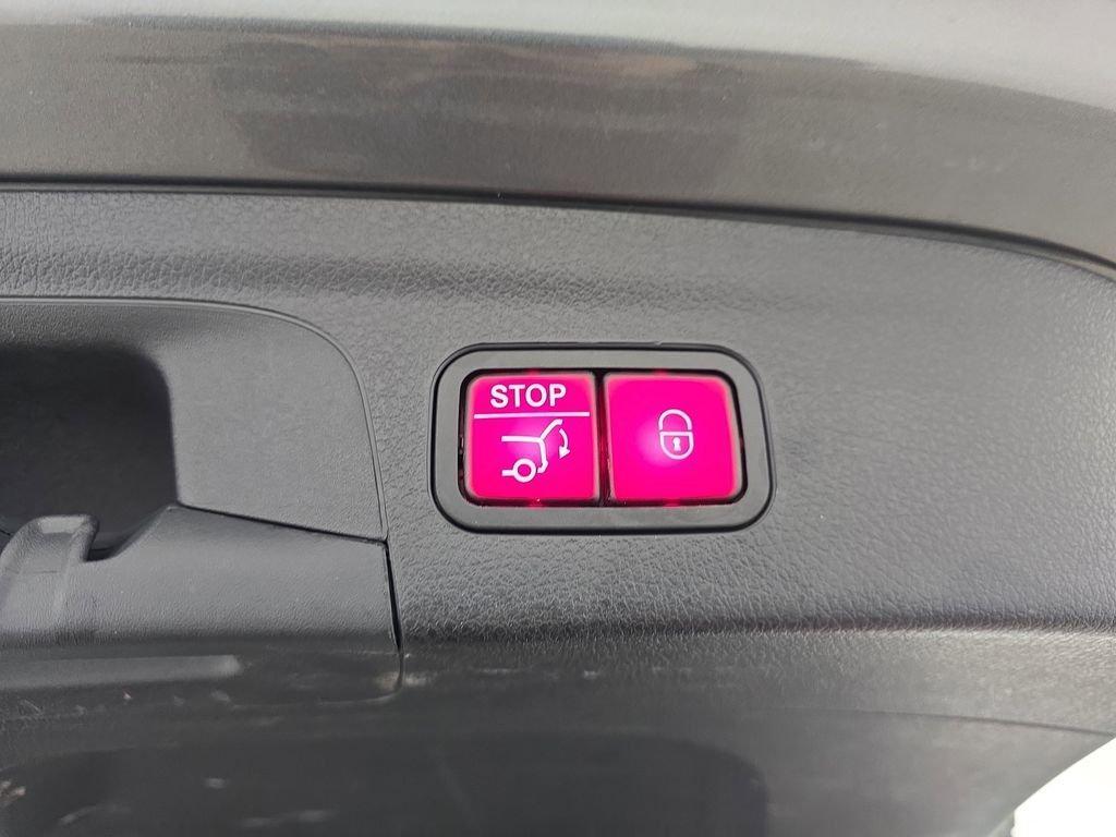 used 2021 Mercedes-Benz GLE 450 car, priced at $39,617