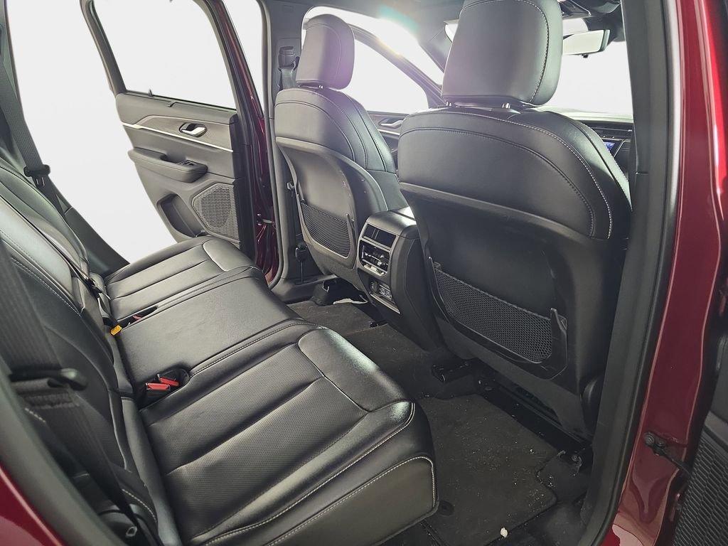 used 2024 Jeep Grand Cherokee car, priced at $35,620