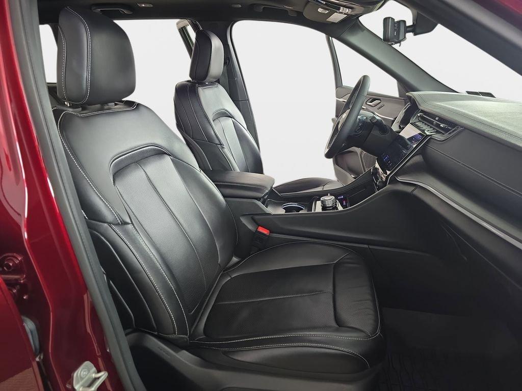 used 2024 Jeep Grand Cherokee car, priced at $35,620