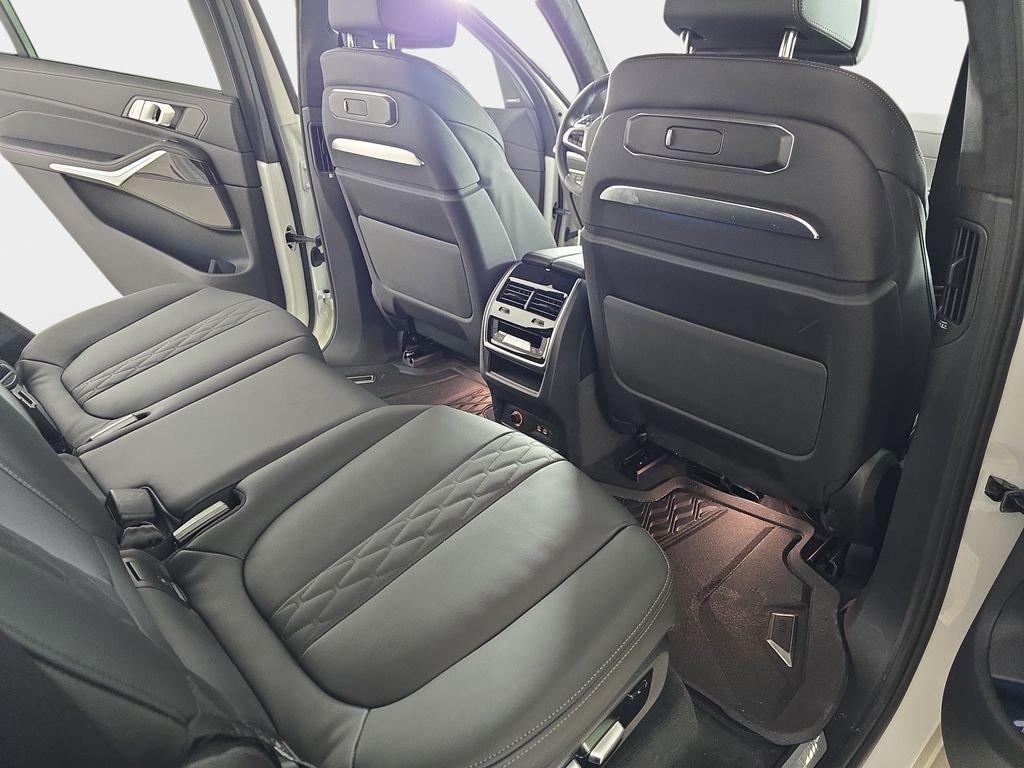 used 2025 BMW X7 car, priced at $92,440