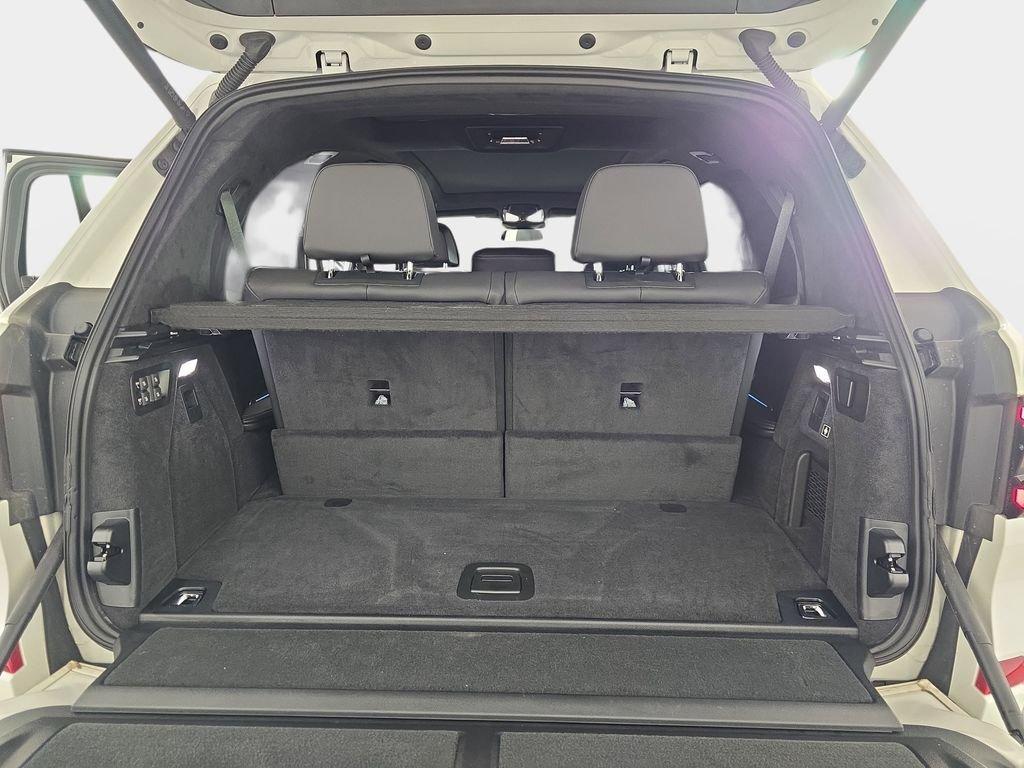 used 2025 BMW X7 car, priced at $92,440