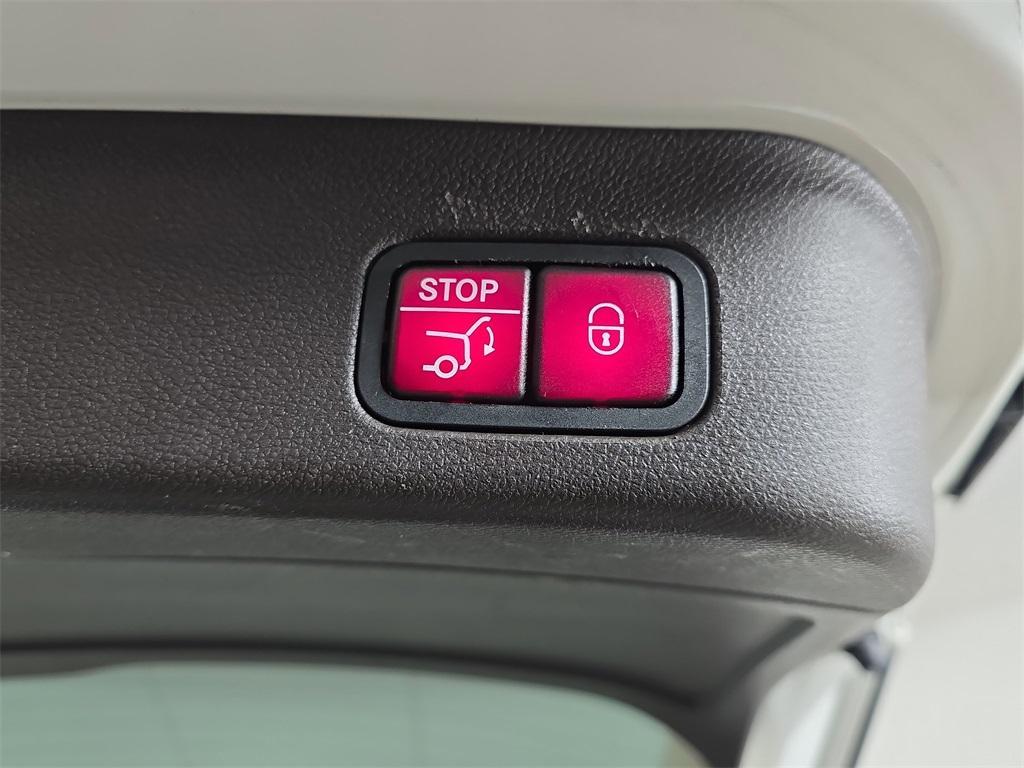 used 2018 Mercedes-Benz GLE 350 car, priced at $15,690