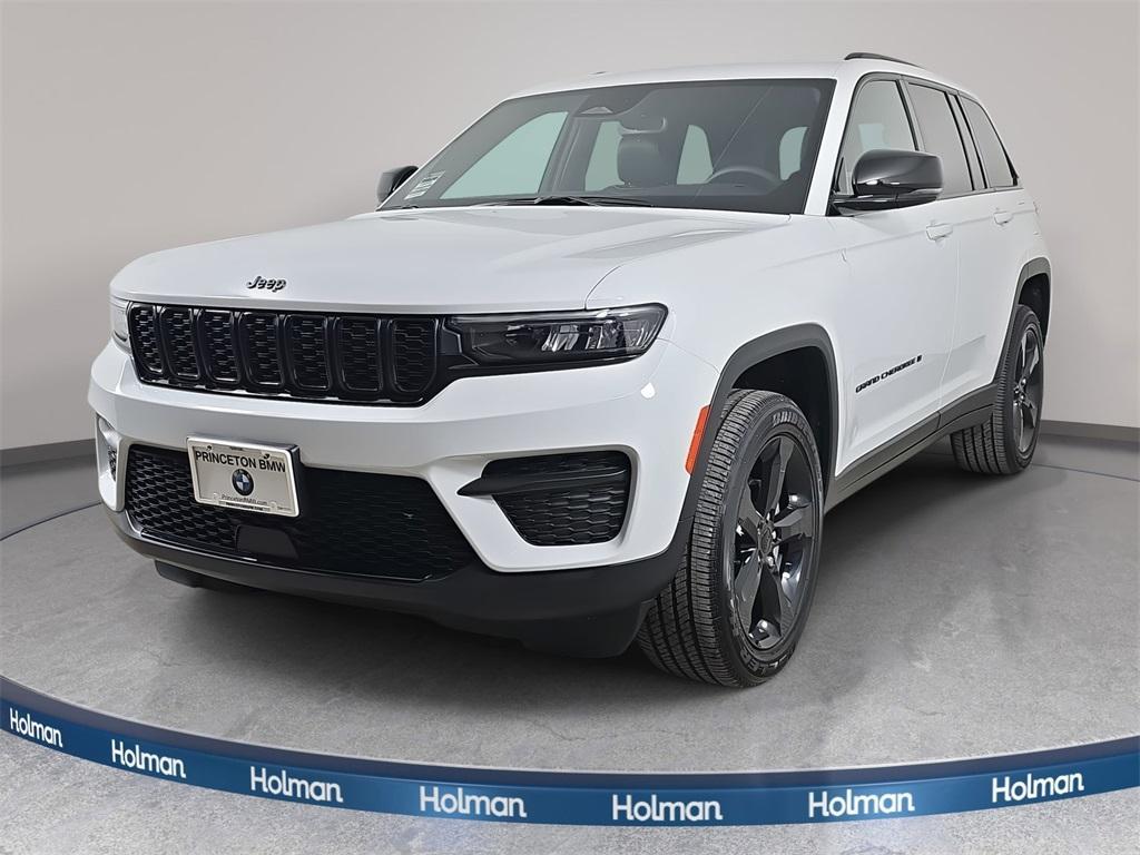 used 2024 Jeep Grand Cherokee car