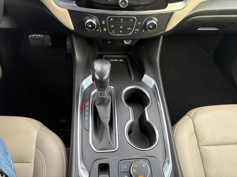 used 2022 Chevrolet Traverse car, priced at $28,990