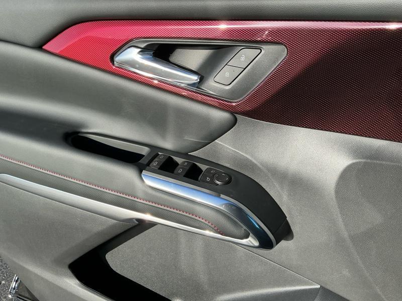 new 2026 Chevrolet Traverse car, priced at $52,019