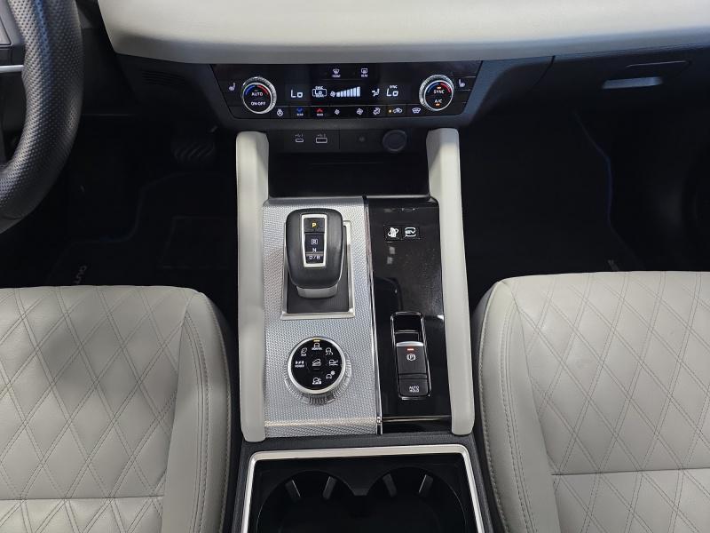 used 2024 Mitsubishi Outlander PHEV car, priced at $32,775