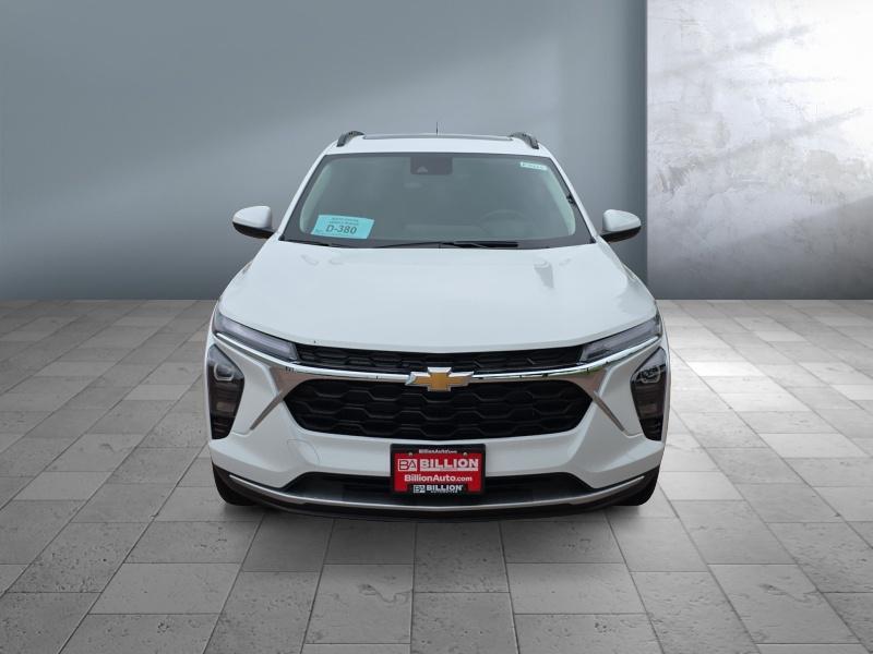 new 2025 Chevrolet Trax car, priced at $25,729