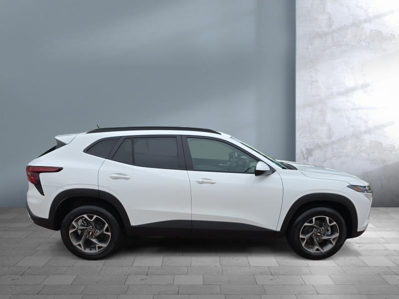 new 2025 Chevrolet Trax car, priced at $25,729