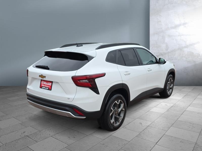 new 2025 Chevrolet Trax car, priced at $25,729