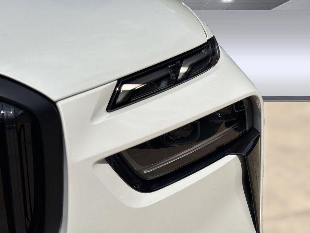 new 2027 BMW X7 car, priced at $105,460
