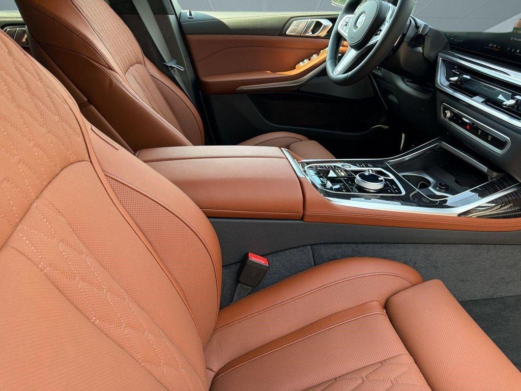 new 2027 BMW X7 car, priced at $105,460