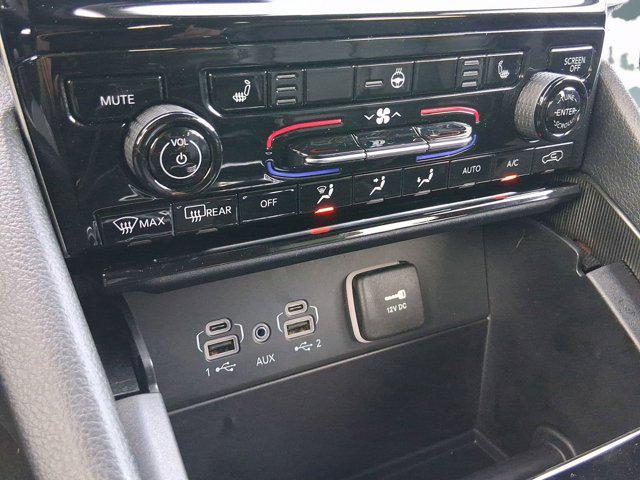 used 2024 Jeep Grand Cherokee L car, priced at $35,097