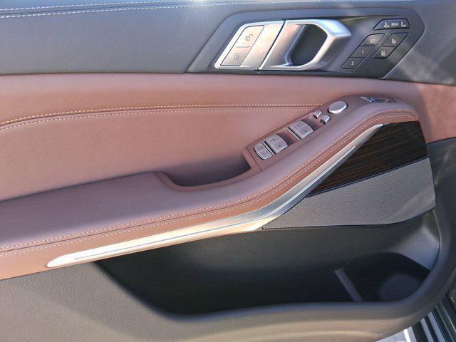 new 2026 BMW X7 car, priced at $99,205