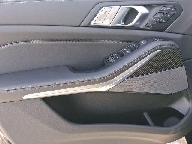 new 2026 BMW X7 car, priced at $120,935