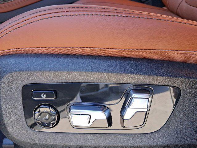 new 2026 BMW X7 car, priced at $124,285