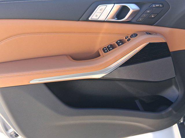 new 2026 BMW X7 car, priced at $101,000