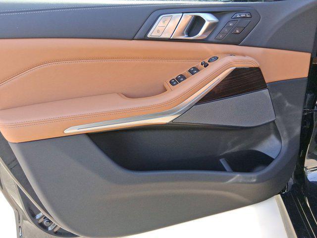 new 2026 BMW X7 car, priced at $98,950