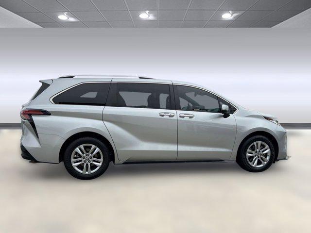 used 2022 Toyota Sienna car, priced at $37,986