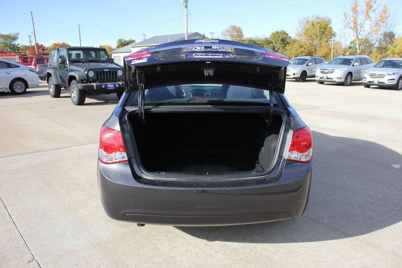 used 2015 Chevrolet Cruze car, priced at $11,900