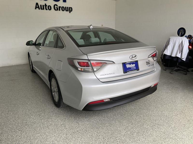 used 2016 Hyundai Sonata Hybrid car, priced at $12,900
